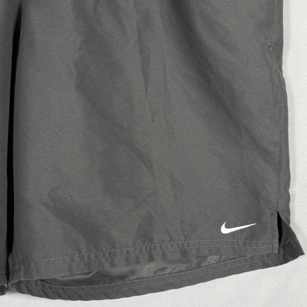 Nike Mens Gray Swim Trunks Mesh Lined Board Shorts NESSA558 Size L 8 Inch Inseam
